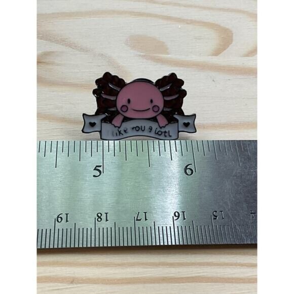 Axolotl Enamel Pin "I Like You A Lott" With Heart Banner Cute Accessory - Picture 2 of 3